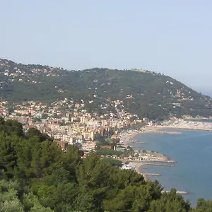  Casa vacanze Andora Tra Gli Ulivi