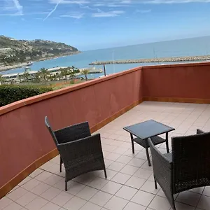  Maison d'hôtes Baia Dei Gabbiani